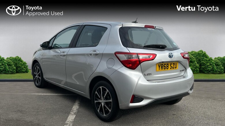 Toyota Yaris 1.5 Hybrid Icon Tech 5dr CVT Hybrid Hatchback